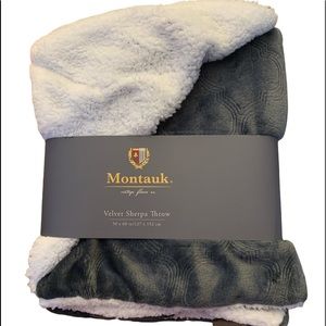 Montauk Blue Vintage Fleece Co Velvet Fleece Throw 50x60.